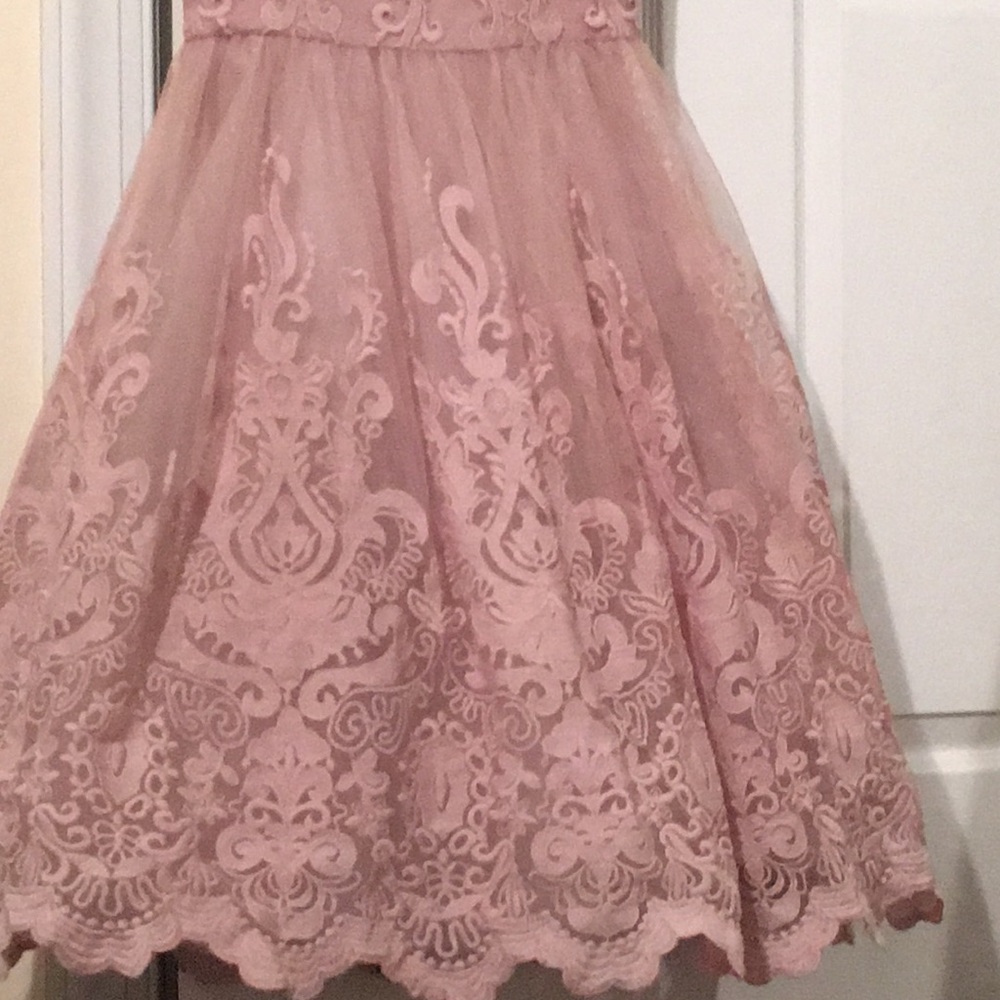Dress - Picture 2 of 3